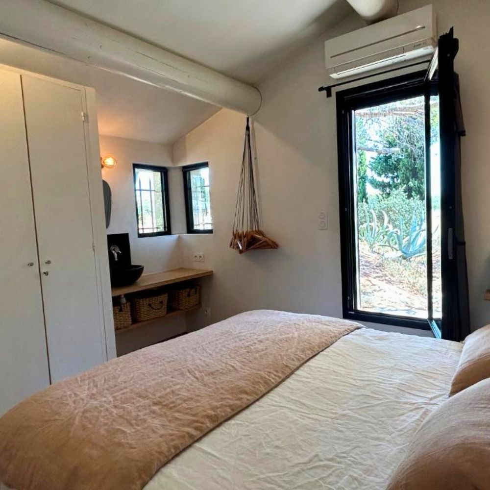 Chambre Miro Chambre d’Hôtes